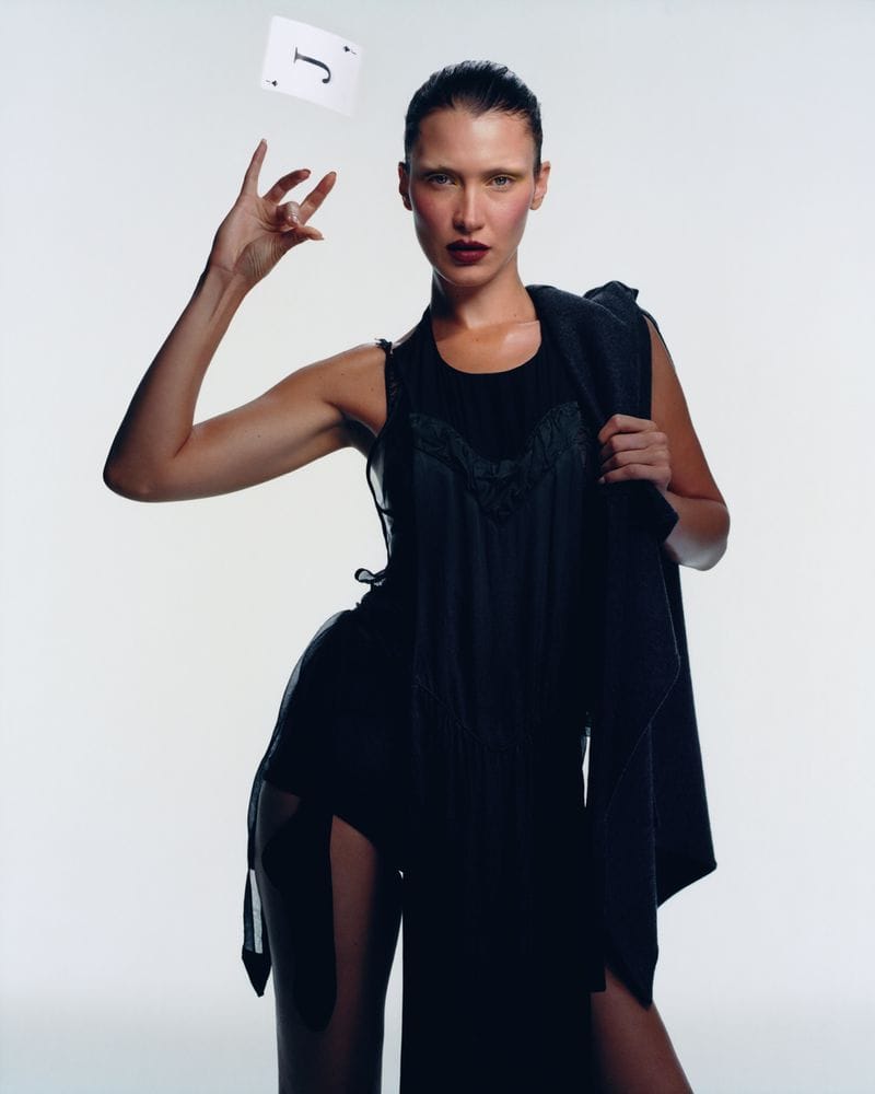 Bella Hadid (6)